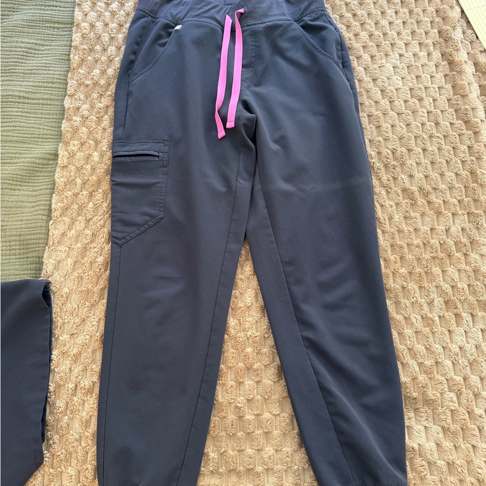 FIGS Zamora Jogger Scrub Pants